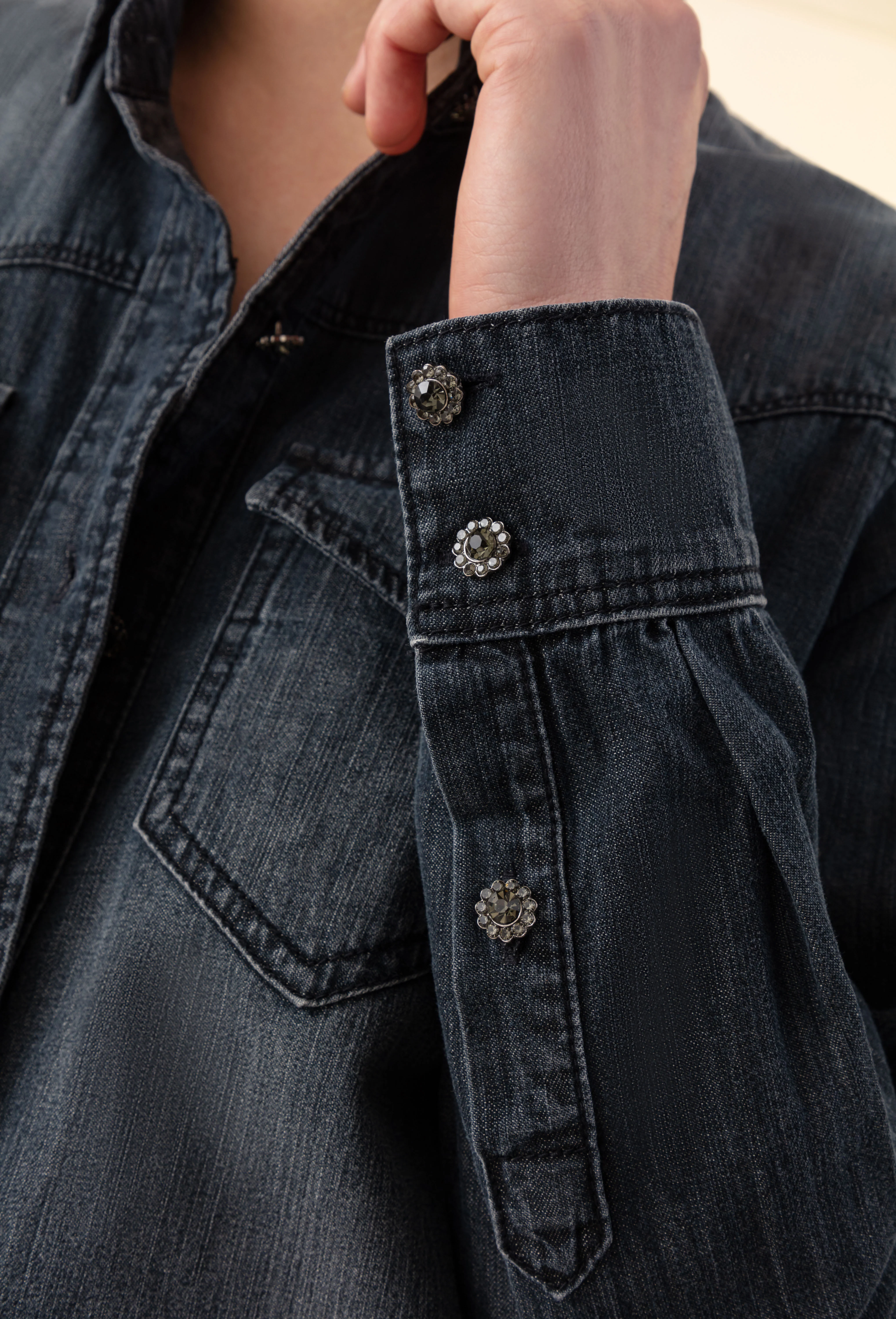 Chemise en jean gris Petula 100% coton - Image 3