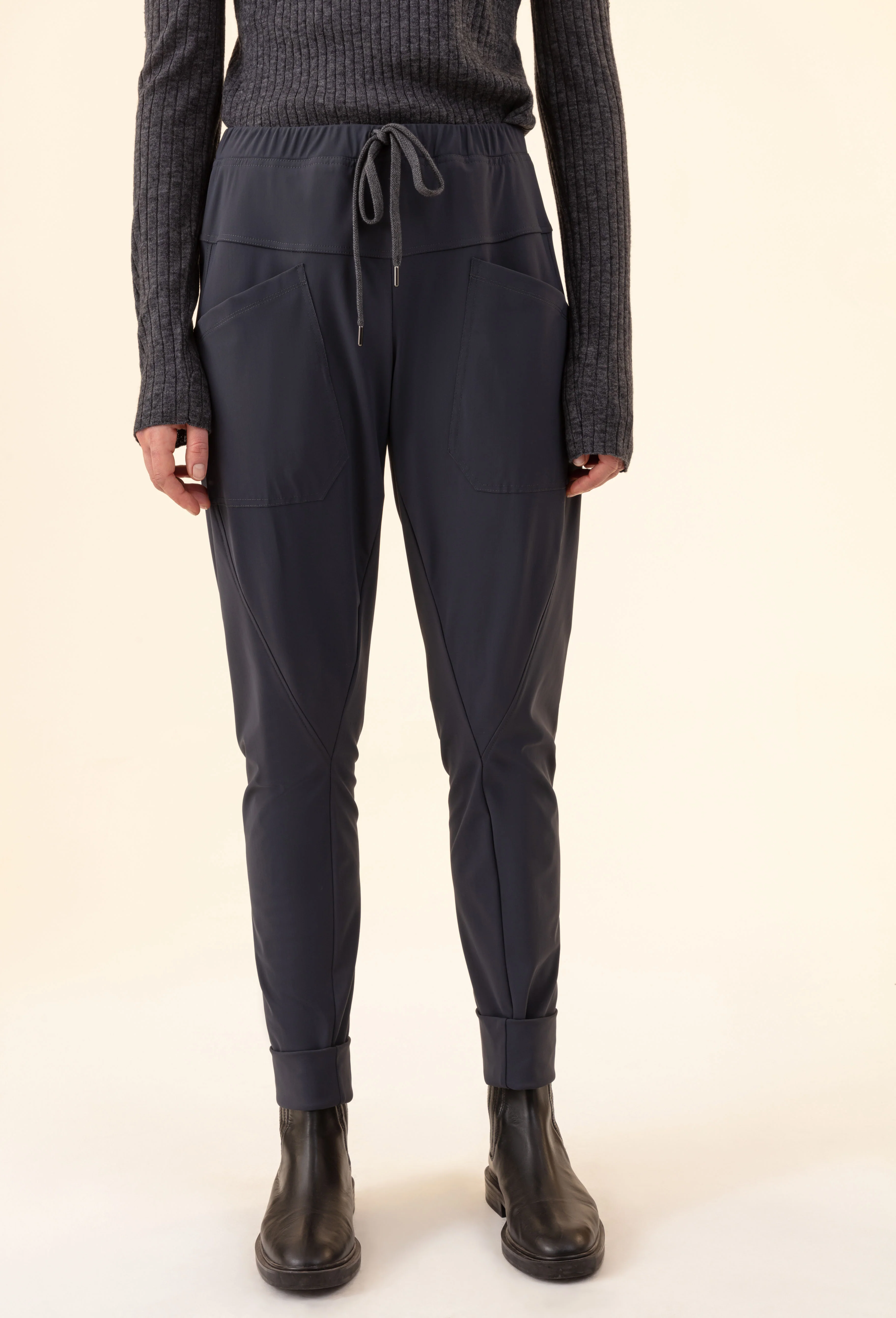 Pantalon Jul gris en jersey technique - Image 5