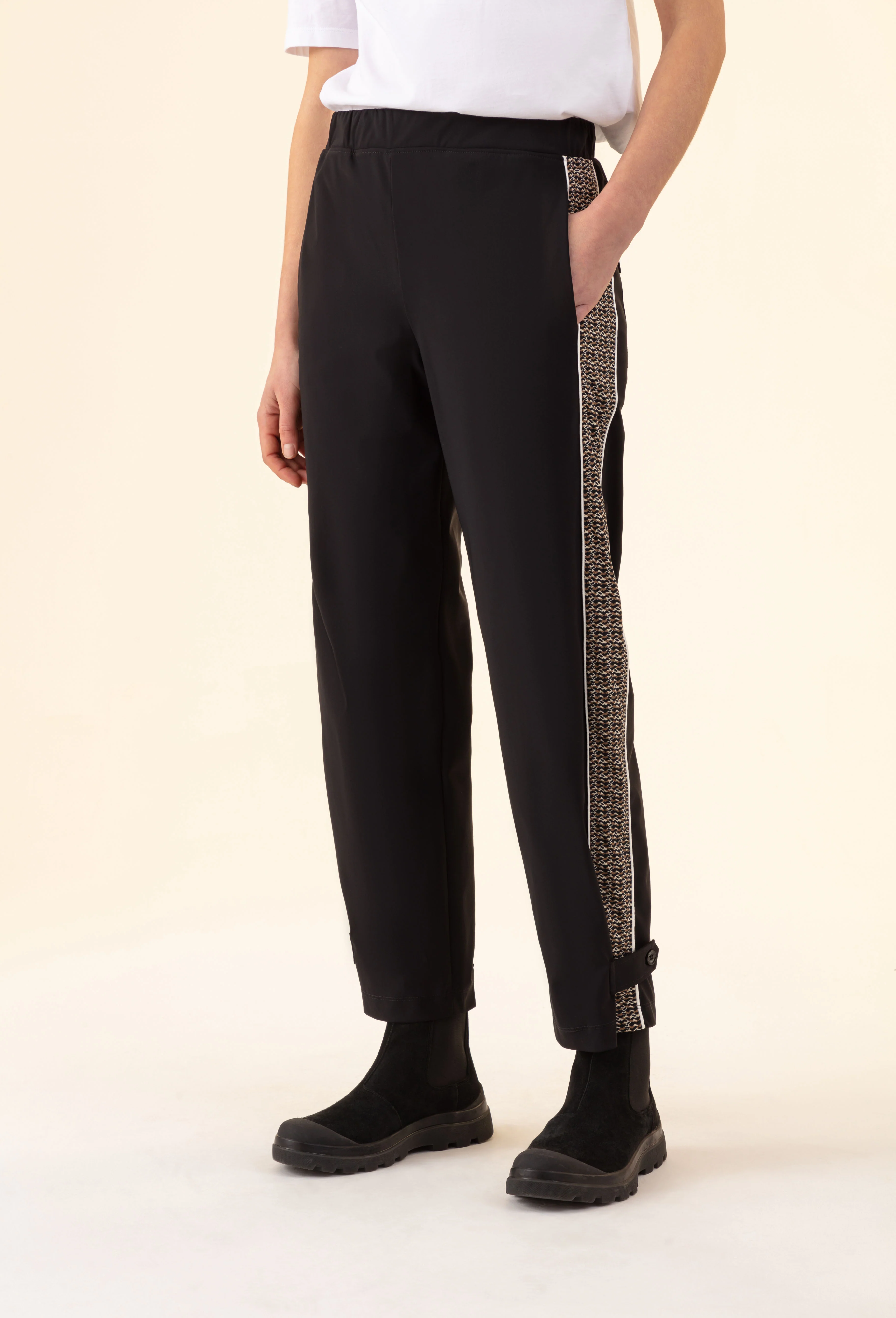 Pantalon Lyndon en jersey technique - Image 3