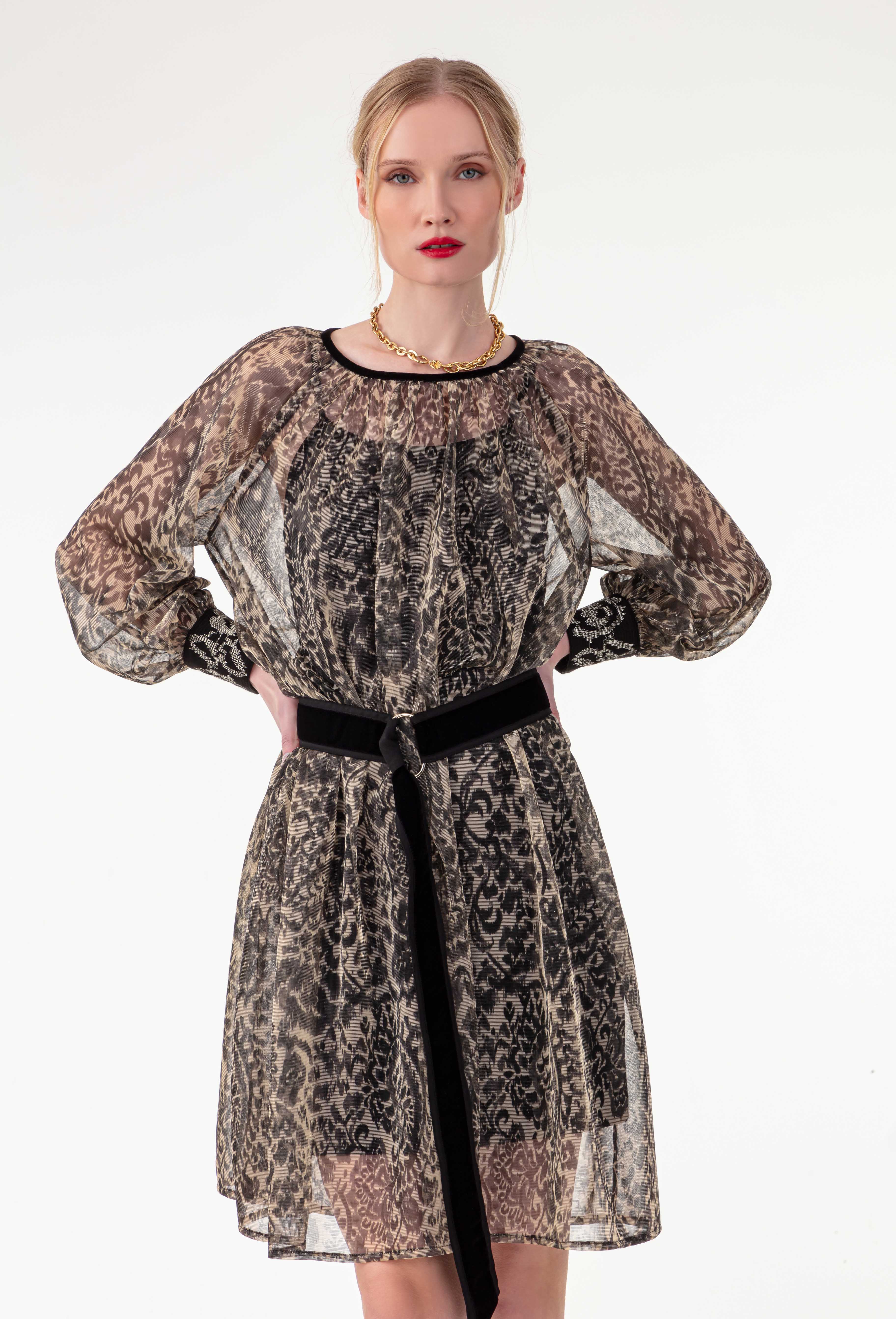 Robe PETRA - Image 4